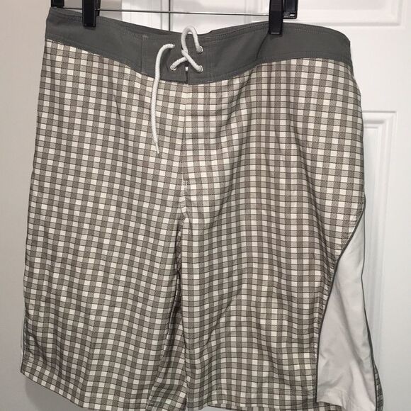 Gray white penguin board surf surfer swim shorts Cameron Smith Australia golfer - Picture 1 of 3